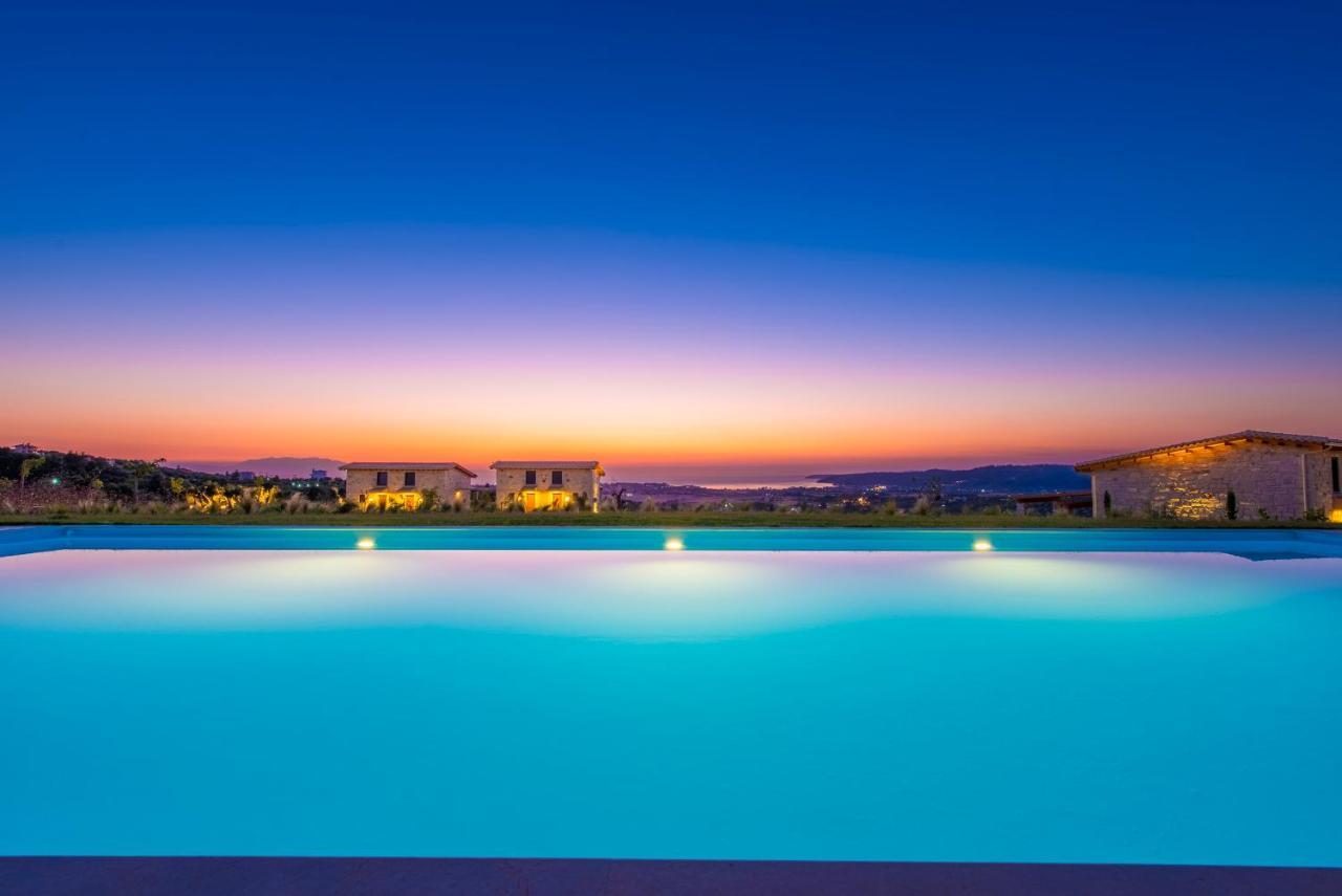 Mint Retreat Suites (Adults Only) Kalandra Exterior foto