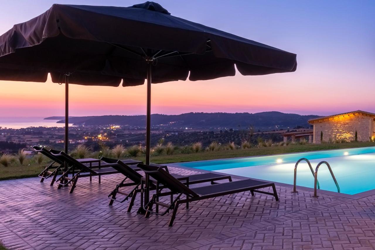 Mint Retreat Suites (Adults Only) Kalandra Exterior foto